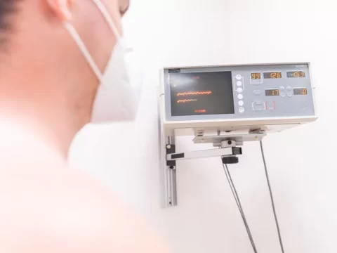 Kỹ Thuật POCT: Lợi Ích Vượt Trội Chăm Sóc Sức Khỏe Cộng Đồng
